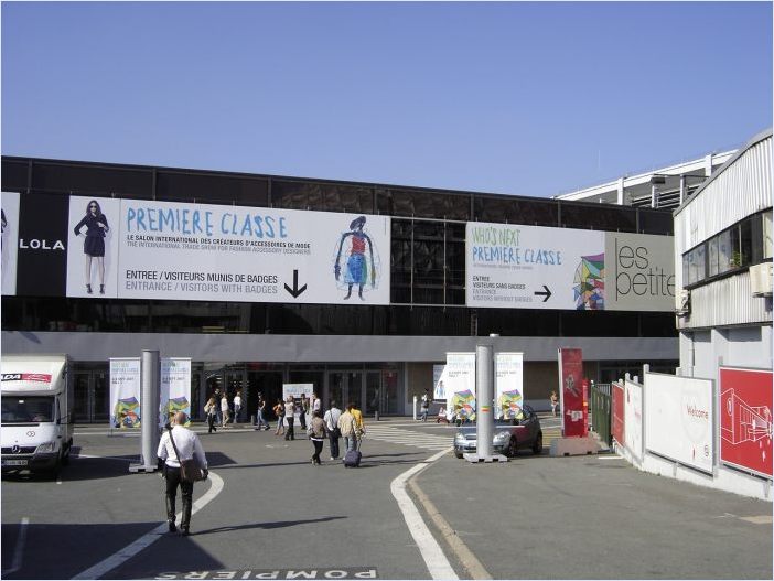 WHO’S NEXT — International fashion fair — original document