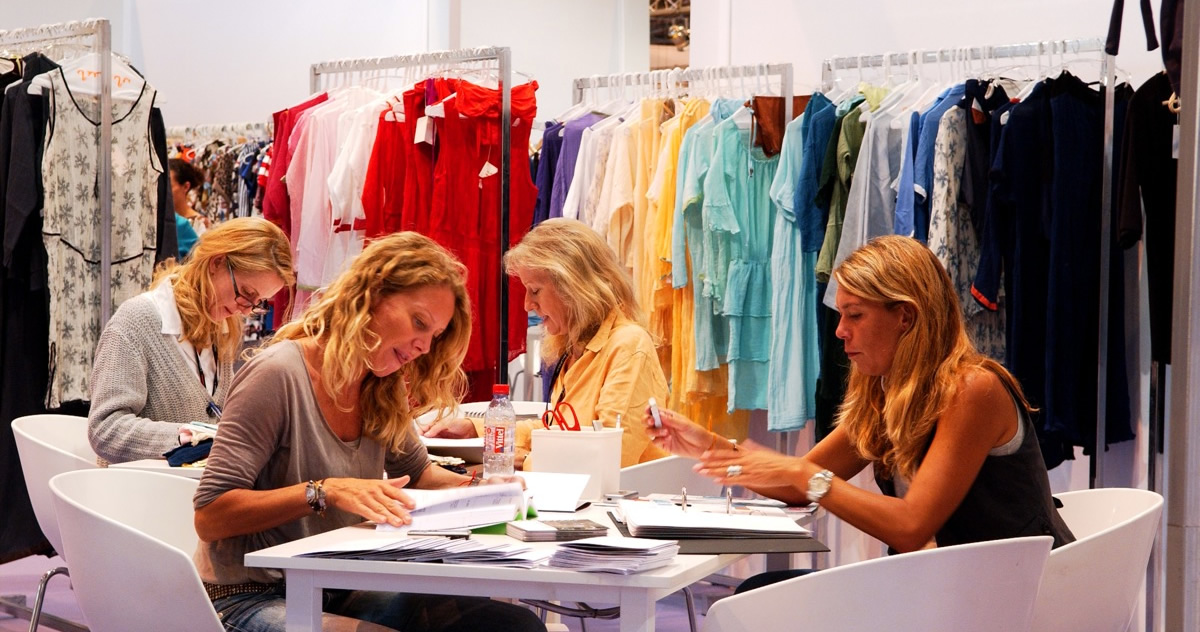 WHO’S NEXT — International fashion fair — original document